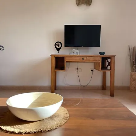 Oasi Tropical Wifi Free By Rentalfue Коральео